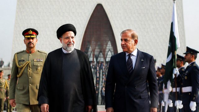 Iran's President Visits Pakistan Amid US-Iran Diplomatic Breakthrough