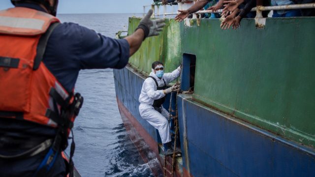 UN Announces Urgent Evacuation Efforts for Stranded Sailors