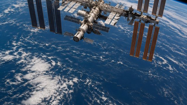 NASA's Plan for the ISS: Environmental Concerns Rise Over Ocean Disposal